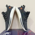 Men’s Gray Mesh Running Shoes with Breathable Design - Image 4